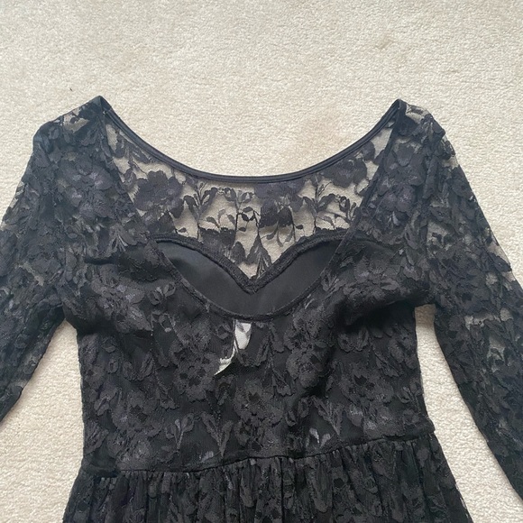 Black lace dress - size s/m - Picture 4 of 5
